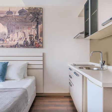 Modern Flat W Balcony In Bagcilar Lägenhet Istanbul